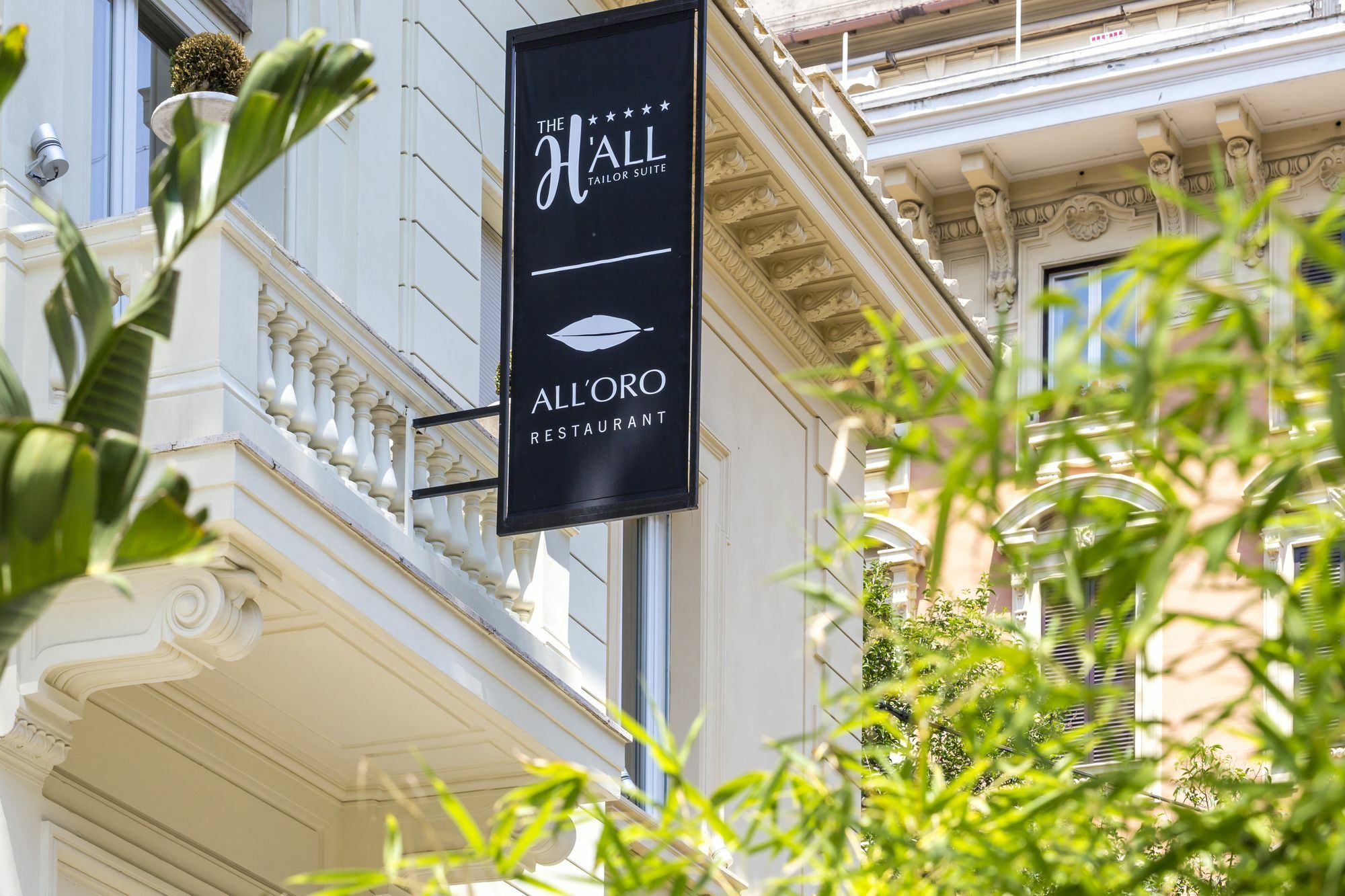 The H'All Tailor Suite Roma Exterior photo